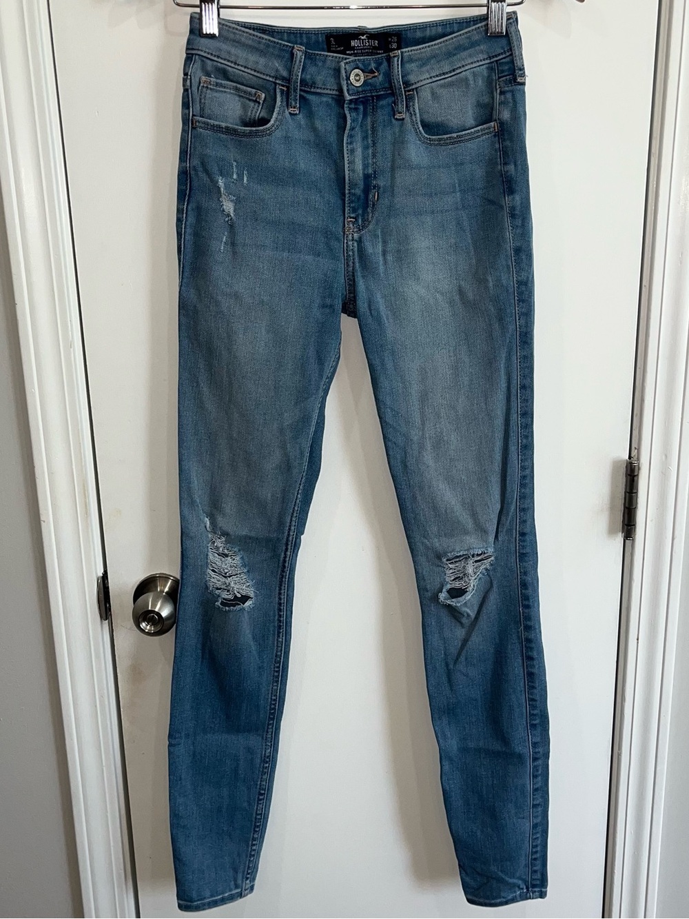 GUC Hollister Medium Blue Distressed High-Rise Super Skinny Jeans 26x30
